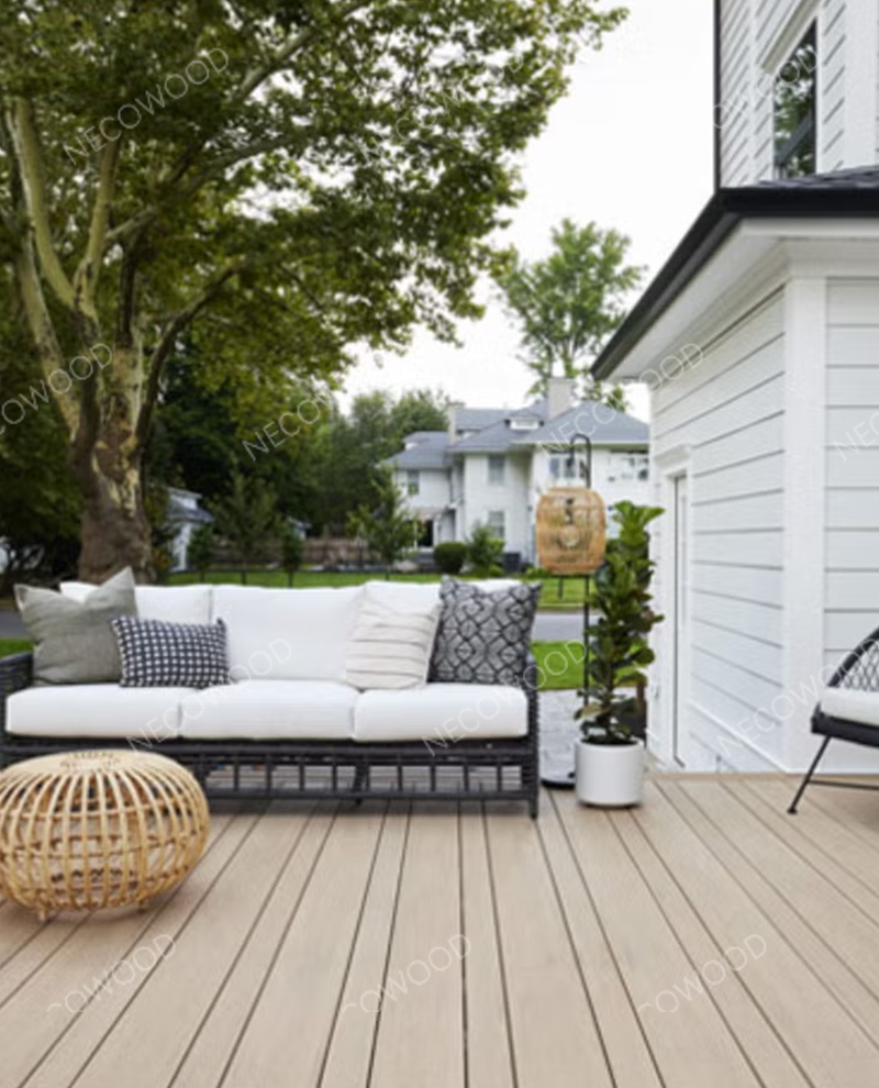 Bekalan Decking Komposit OEM & Pukal untuk Pengedar Kuwait