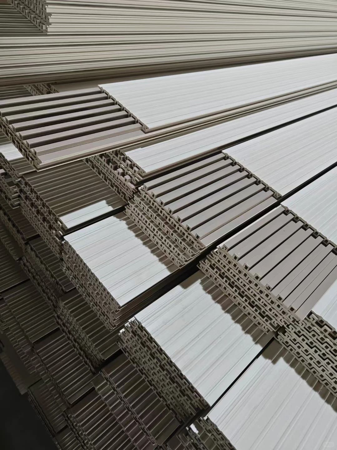 Panel Dinding WPC Necowood Bespoke – Warna, Tekstur & Saiz Tersuai untuk Pereka