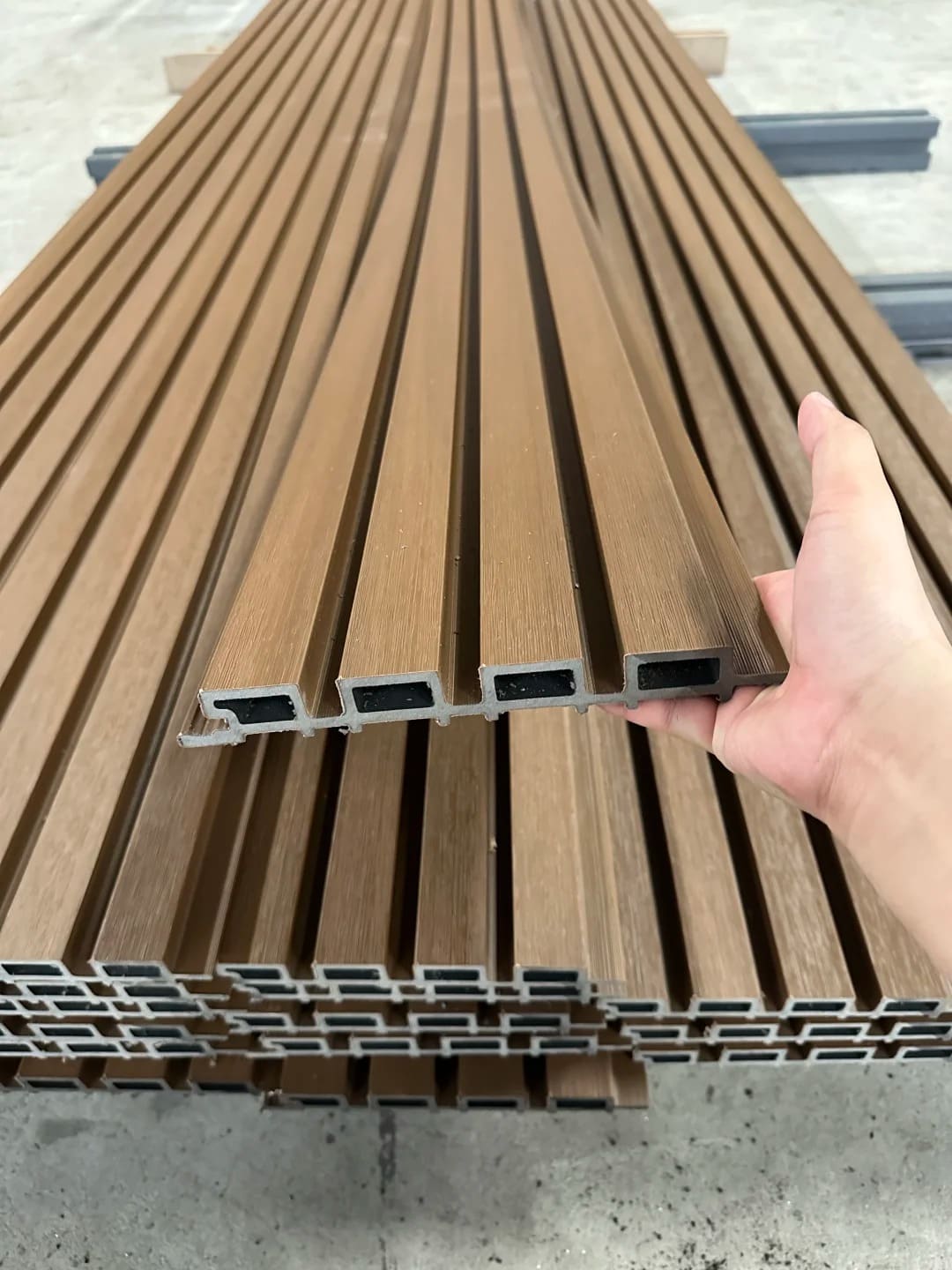 Teknologi Penyemperitan Bersama Kini Standard dalam Lebih 60% Panel Dinding WPC Baharu Teknologi Penyemperitan Bersama Kini Standard dalam Lebih 60% Panel Dinding WPC Baharu