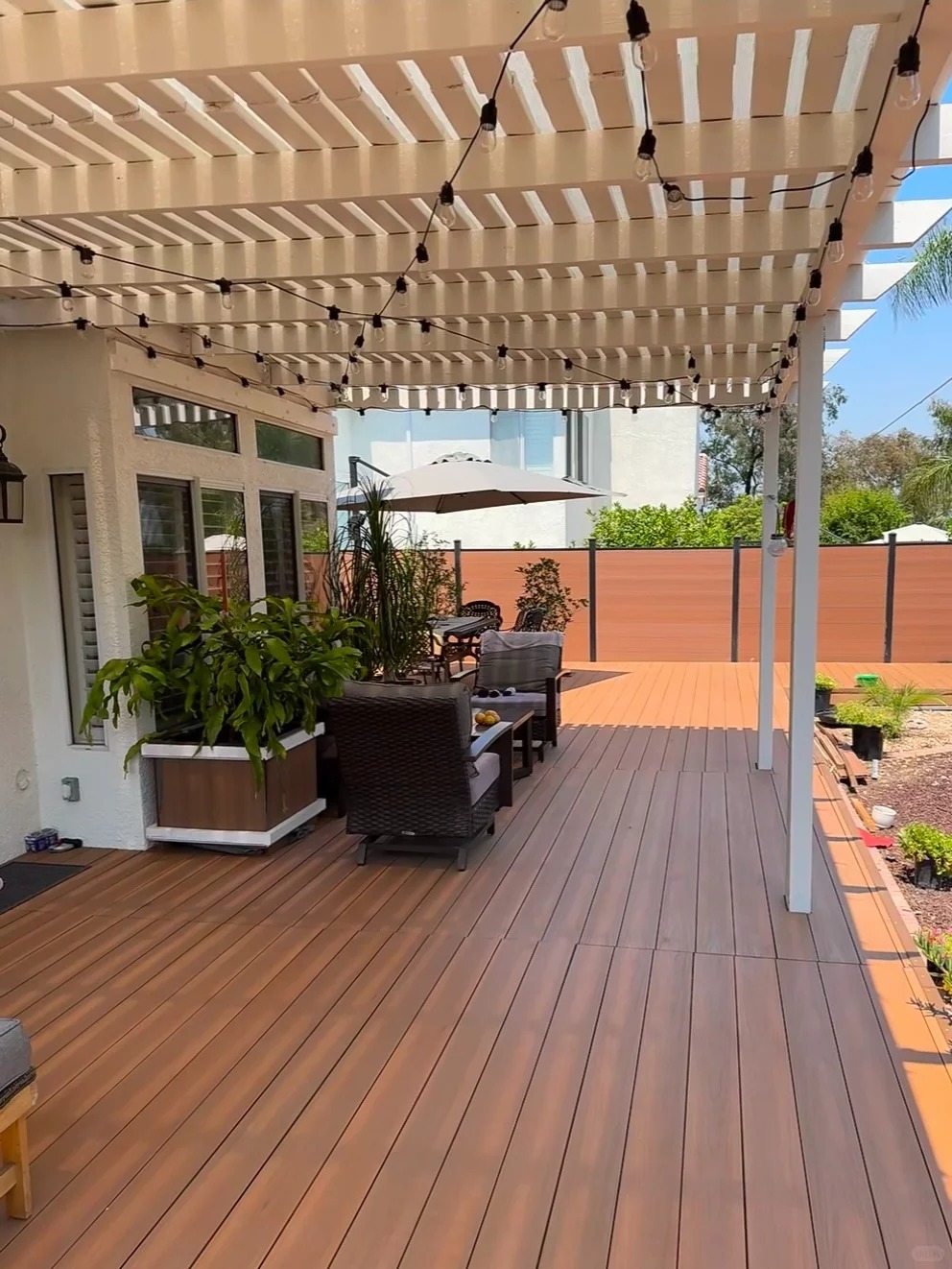 Lima Tahun dengan ASA Decking: Ulasan Jujur Pemilik Rumah