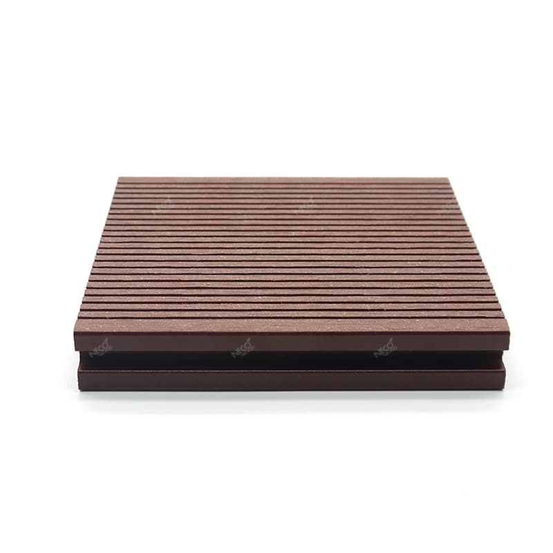 Decking Komposit Lubang Bulat WPC Luaran