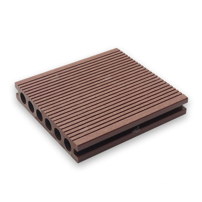 Decking Komposit Lubang Bulat WPC Luaran